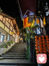 凡是要求你感恩的
都不值得感恩
因?yàn)樗诒灰髸r(shí)
就已經(jīng)成了交易配圖