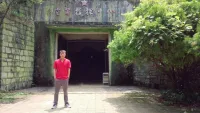 那個少年還是當年的那個自己嗎，28歲的我怎能嘲笑19歲時的自己，時間不會倒流也不會停下，唯一能做的就是不停往前走，只有一直走才會有答案配圖