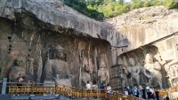 互聯(lián)網(wǎng)時代讓很多人忘記了生活的本質(zhì)，就算穿金戴銀，生活也不過是一日三餐，當財富自由以后還會有不同的煩惱，追求內(nèi)心的寧靜淡然，才是這個社會不可多得的品質(zhì)配圖