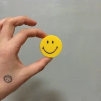 我們最大的遺憾，不是錯過了最好的人，而是當你遇見更好的人時，卻已經把最好的自己用完了。感情是易耗品，只愿你把最好的自己留給對的人。配圖