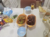 人間煙火處，事事盡平安。配圖