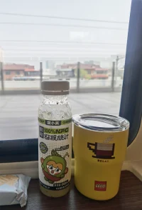 身體和靈魂必須有一個在路上，所以我來了。配圖