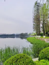 于塵世中見眾生，于相處中見你我配圖
