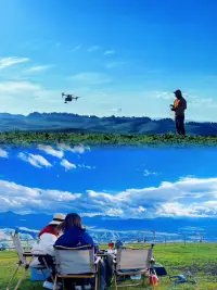成長(zhǎng)和愛(ài)從未停滯
愛(ài)是無(wú)話不說(shuō)，也是一言不發(fā)。
愛(ài)是相互陪伴，也是各有空間。
愛(ài)是你從不想要改變我，也是我漸漸習(xí)慣你的所有。
愛(ài)從來(lái)不是一成不變，它是流動(dòng)的。配圖