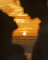 過去是入伙制婚姻，現在是搭伙制婚姻，今天是合伙制婚姻。配圖