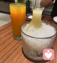 遇到喜歡的人，追； 有想學(xué)的東西，學(xué)； 有想實(shí)現(xiàn)的夢(mèng)想，做； 有想去的地方，去； 忍不了的工作，辭； PUA你的人，滾。  擰擰巴巴一點(diǎn)不比放開手腳干一場(chǎng)更輕松。  什么樣的人生精彩呢？大概就是沒有擰巴，放開手腳為自己干一場(chǎng)的人生，每個(gè)普通人都能做到。加油！配圖