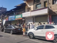 人間煙火氣，最撫凡人心。米其林和蒼蠅館兒都是美味～配圖