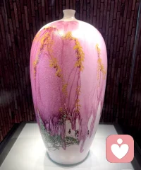 ?人際關系的本質，是價值交換。因此，你要懂得投資自己，讓自己變得更優秀。
?人的價值在于被需要，這種價值可以是物質，也可以是情緒。物質價值，是在經濟上給予對方一點幫助。而情緒價值，則是雙方共同營造的氛圍和情感的流動。
當你價值低的時候，你總是費力的社交，而你可交換的價值高的時候，反而別人會主動找你建立連接。配圖