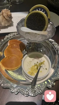 好好吃飯和好好說話都是一種很強的能力。此刻根本不想出口成章，只想入口即化。～～?配圖