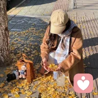 ❤人这一生
找到喜欢的事和找到喜欢的人同样重要
喜欢的事可以帮助你
建立一种全新的生活方式
成为你的精神寄托
安放你的灵魂
❤只要有喜欢做的事
你就永远不会孤独
❤它不会像喜欢的人那样随时可能消失
除非你放弃它
否则它永远也不会离开你
你在喜欢的事上感受到的快乐
也可以帮助你越来越喜欢和相信自己
❤当你进入这样的状态
喜欢的事往往也能
帮助你找到喜欢的人配图