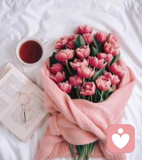 回避型依恋人格
通俗点说，就是能同时爱上几个人，和谁都有cp感，但都不算爱，非要选一个内心就纠结，想逃避。
喜欢异地恋，因为自由，只是喜欢被爱被关注的感觉而已。配图