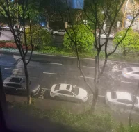 特別喜歡周五的晚上，找一個(gè)小角落，發(fā)呆放空，享受屬于自己獨(dú)處的時(shí)間。?配圖