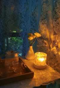 你是否總在深夜反復糾結白天的某句話？明明很累，卻停不下自我懷疑。別讓過度內耗偷走你的生命力，學會與焦慮共處，你可以更從容。?配圖