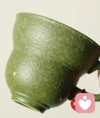 平静，并不是没有问题出现，而是问题出现时，你的内在不再崩塌。那是一种力量。❤️配图