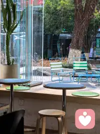 无论多忙，每天都要留一点时间给自己，放空，发呆，做自己喜欢的事。❤️配图