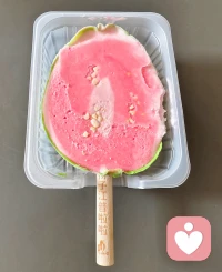 ❤️总有人爱炫耀“我有个很厉害的朋友”，可现实是：再厉害的人，也只会帮有价值的人。你自身没分量，别人再强，也与你无关哦。打铁还需自身硬哦，加油✊配图