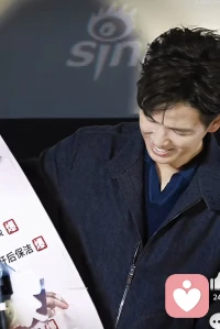 我都老了，我的男神怎么还没老啊。还得是小哇，法拉利老了也还是法拉利。配图