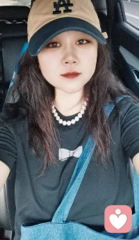 打扮欲、分享欲、表达欲。
当这三者交织在一起，
便构成了一个热气腾腾、
鲜活生动的你。 ​ ​​​
早安❤️配图