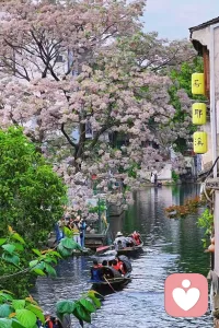 ❤️日子怎么可能跟谁过都一样呢？遇到好的人，生活在一起的时候舒服，即便分手都不会让你难堪。所以选另一半的时候，外在的附加条件是做锦上添花用，本质核心还是要看人。配图