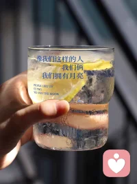 ❤️日子很平淡，但其实可以有很多解药。
比如：音乐，风景，看电影，追剧，喝茶，喝咖啡.....配图