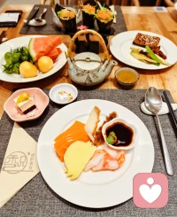 香积寺吃一份素食，结束假期喽，朋友们调整身心准备搬砖啦！❤️配图