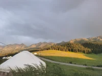 真正幸福的家庭，一定是一個邊界清晰、職責分明的家庭。一家人各自干好分內的事，絕不越俎代庖，也不敷衍搪塞。如此，家庭才能越來越和諧、興旺，教育便也能水到渠成。配圖