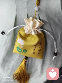 在疗愈的过程里“一首弹错的曲子比弹得完美的更有力量”