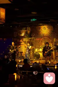 人生苦短，及时行乐。且行且珍惜!