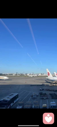 走出分手低落情緒的五大步驟
分手是每個(gè)人生活中可能會(huì)經(jīng)歷的挑戰(zhàn)之一，它帶來(lái)的情緒低落和痛苦是真實(shí)存在的。但是，重要的是如何有效地處理這些情緒，讓自己盡快走出陰影，重新找回屬于自己的快樂(lè)和平衡。
1. 接受情緒

2. 與支持者交流

3. 建立新的日常

4. 重拾獨(dú)立自信

5. 設(shè)定新目標(biāo)和期望配圖