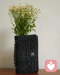 男人感受被愛的方式是給他獨立的空間，
女人感受被愛的方式是陪伴和體貼，
是不是很矛盾，男人希望多一些獨處時間，女人希望多一些陪伴！爭吵就這樣開始了……配圖