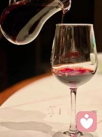 女人对男人最大的抱怨是:不懂得倾听
男人对女人最大的抱怨是:总想着改造他们配图