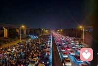 青春沒有售價…
?人就是這樣復雜且雙標
?把少年時的勇氣當做叛逆
?把成年的懦弱當做顧全大局
?總去指導別人去怎么做
?卻忘了本來的自己配圖