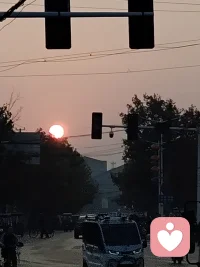 同樣是光，卻不一樣”配圖