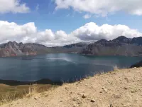 無論何時，只要我們的情緒真正能獲得理解就能有成長的機會。
??
你不必為自己的情緒感到羞恥，因為情緒是人類的一部分。
??
世界不會因你的情緒停下，但你可以選擇停止自我批判。
??
不是所有的情緒都要立刻處理，但所有的情緒都不該被忽視。
??配圖