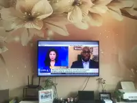 一個國家尚且如此，更何況我們人與人之間的關系呢，把朋友弄得多多的，敵人弄得少少的，堅持獨立自主，和平相處，堅持互相尊重尊嚴和人格完整、互不侵犯、互不干涉內政、平等互利、和平共處。配圖