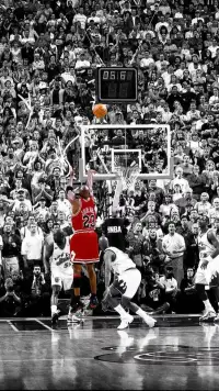 Michael Jordan 永远的23!
I play to win, whether during practice or a real game. And I will not let anything get in the way of me and my competitive enthusiasm to win.
不论是在练习或是真正比赛，我打球就是要获胜。我不会让任何事情阻碍我，我有着狂热的求胜心理。
I can accept failure. But I can't accept not trying.
我可以接受失败，但我无法接受从不去尝试。配图