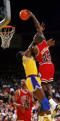 Michael Jordan 永远的23!
I play to win, whether during practice or a real game. And I will not let anything get in the way of me and my competitive enthusiasm to win.
不论是在练习或是真正比赛，我打球就是要获胜。我不会让任何事情阻碍我，我有着狂热的求胜心理。
I can accept failure. But I can't accept not trying.
我可以接受失败，但我无法接受从不去尝试。配图
