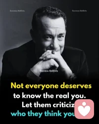 狄德羅說：“人類既強大又虛弱，既卑瑣又崇高，既能洞察入微又常常視而不見。”
真正的強者，一定是懂人性，順從人性對待別人，逆著人性對待自己。
真正厲害的人，一定是懂得了解自己，抓住人性，守住中心思想的人。
逆著人性去做人，順著趨勢去做事，這是智慧和態度。
順應時代發展時，也要學會獨立思考和判斷。
這樣，我們在人生的路上才能走得更遠、更穩、更好。配圖