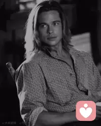 I don't want to erase my past because, for better or for worse, it made me who I am today. On the contrary, I thank those who made me discover love and pain, those who loved and used me, those who told me I love you believing it and those who did it just for their own convenience dirty Thank you for always finding the strength to get up and move on, always.
我不想抹去我的過去，因為不管是好是壞，它造就了今天的我。相反，我感謝那些讓我發現愛與痛的人，那些愛我、利用我的人，那些告訴我我愛你相信那些只為自身方便而做這件事的人很骯臟。謝謝你總是能找到站起來繼續前進的力量，總是!
- Oscar Wilde配圖