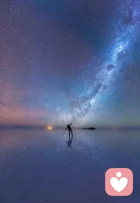 是什么讓我們永遠年輕，永遠熱淚盈眶？
“道德”并不是一種外界灌輸給你的與社會的相處之道，而是信仰所賦予人的一種自發性的內心堅守的原則，是一種為人的尊嚴。
信仰所賦予人們的，是一種超越時代束縛的更為廣闊的視野，一種與宇宙星空對話的獨處能力，一種與萬物共情的悲天憫人的情懷，一種慈悲心，一種尋找真理的堅持。以及一種不知道從何而來卻無法撼動的內心準則：無論在什么情況之下，都要堅守正道，決不背離初心。配圖