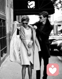 It's not who calls you Princess, it's who treats you like a PRINCESS.
重要的不是誰叫你“公主”，而是誰把你當“公主”對待。配圖