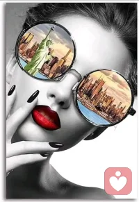 please be kind. don't be the reason someone didn't eat today. don't be the reason someone hates waking up. don't be the reason why someone doesn't join in on a conversation. don't be the reason why someone hates themselves. trust me, it sticks with them forever.
請(qǐng)善良一點(diǎn)。不要成為某人今天沒吃東西的原因。不要成為某人討厭起床的原因。不要成為某人不參與對(duì)話的原因。不要成為某人討厭自己的原因。相信我，它會(huì)永遠(yuǎn)留在他們心中。配圖