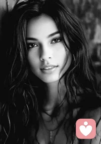 《相遇》
我問佛
兩個人沒有結果，
為什麼還要相遇呢？.
佛說
你怎麼就知道，今生的相遇，
不是為了彌補曾經的遺憾呢？
也許今生的相遇，
是你前世磕頭求來的。
所以無論遇見誰，
他都是你生命中該遇見的人。.
相遇即是緣，不是恩賜就是劫。
陪伴是為了還債，離開已經還清了。.
唯一能做的就是，
擁有時真心相待，失去時淡然相送。配图