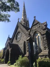 Christ Church@墨尔本
“Love is the only experience that replaces fear. Peace is the result. Love is the experience of taking in the breath of life, without fear when you know that you can handle all things in love, peace is the result.” 
“爱是唯一能取代恐惧的体验。和平是结果。爱是吸入生命气息的体验，当你知道你可以用爱处理所有事情时，没有恐惧，和平是结果。”配图