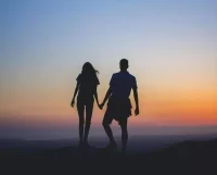If two points are destined to touch,
the universe will always find a way
to make the connection,
even when all hope seems to be lost.
Certain ties cannot be broken.
They define who we are and who we become.
Across space, across time, among paths
we cannot predict,
nature will always find a way..
如果兩個點注定要相觸，
宇宙總會找到出路。
以建立這種聯(lián)系，
即便所有希望看似都已破滅。
某些聯(lián)系是無法斬斷的。
它們定義了我們是誰，以及我們將成為什么樣的人。
穿越空間，跨越時間，穿梭于不同的路徑之間。
我們無法預(yù)測，
大自然總會找到出路。

薩維·夏爾馬