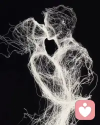 真正的靈魂是樸素的，這個時代已經渾濁迷離，太多的人在尋找著，逃避著，麻木著，狂歡著，放縱著，任由靈魂遠離軀殼，所以，我們需要樸素的，清澈的，深情的靈魂去喚醒和拯救……配圖