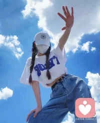 树的方向风来定，人的方向自己定，没有规划的人生是拼图，有目标的人生叫航行，蜜蜂忙一天人见人爱，蚊子忙一天人人喊打，所以多忙不重要，忙什么才重要。盛年不再来，一日难再晨，你的时间花在哪，人生的花就开在哪，别把日子过成流浪，要把生活活成航行。

别想太多，好好生活，也许日子过着过着，就会有答案。 世上所有的惊喜和好运，都是你积累的人品与善良，把身体照顾好、把喜欢的事做好，把重要的人待好，你要的一切都在路上。加油💪你是最棒的！配图