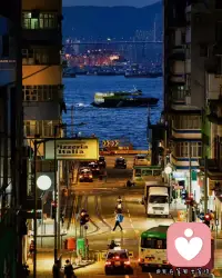 别被生活的疲惫困住，偶尔停下脚步，感受微风、落日与世间所有的温柔。
Don't be trapped by the tiredness of life. Stop occasionally to feel the breeze, sunset and all the tenderness in the world.配图