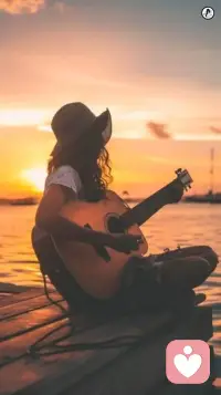 我们这一生，好像永远都在追赶别人的脚步，别人过得光鲜，我们就焦虑不安，别人收获幸福，我们就自我怀疑。明明自己已经很努力生活，却总觉得不够优秀，不够圆满，不够被人偏爱。我们习惯自我消耗，习惯默默隐忍，习惯把所有压力都藏在心里，不敢示弱，不敢崩溃，不敢坦然承认自己很累。成年人的世界从来都不容易，情绪不能随意外露，心事不能随便诉说，委屈只能独自消化。我们一边拼命治愈自己，一边又不断内耗自己，一边渴望被理解，一边又习惯性封闭内心。很多痛苦并不是外界带给我们的，而是我们太过在意他人眼光，太过纠结过往遗憾，太过期待未知结果。慢慢才懂得，人生最好的状态，不是事事完美，而是接纳不完美的自己，放过纠结疲惫的内心，安稳自在，平静欢喜。不必讨好所有人，不必勉强所有事，好好爱自己，才是终身浪漫的开始。配图