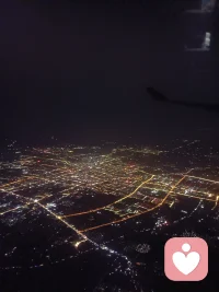 【中文】不必拿自己的人生和旁人比较，每个人都拥有独一无二的生命节奏。有人年少成名，有人大器晚成，没有哪一种人生轨迹称得上标准答案。别人的繁花似锦，未必适合你扎根生长。专注走好自己脚下的路，接纳自己前进的快慢。人生不是一场竞速赛跑，而是一场独自欣赏风景的漫长旅途。只要一直在向前走，你就没有落后。
【英文】You do not have to compare your life with others. Everyone has a unique rhythm of life. Some achieve fame at a young age, while others succeed late in life. No life path can be called the standard answer. The blooming prosperity of others may not be suitable for you to take root and grow. Focus on the road under your feet and accept your own pace of progress. Life is not a race, but a long journey to enjoy the scenery alone. As long as you keep moving forward, you are not falling behind.
——梭罗《瓦尔登湖》配图